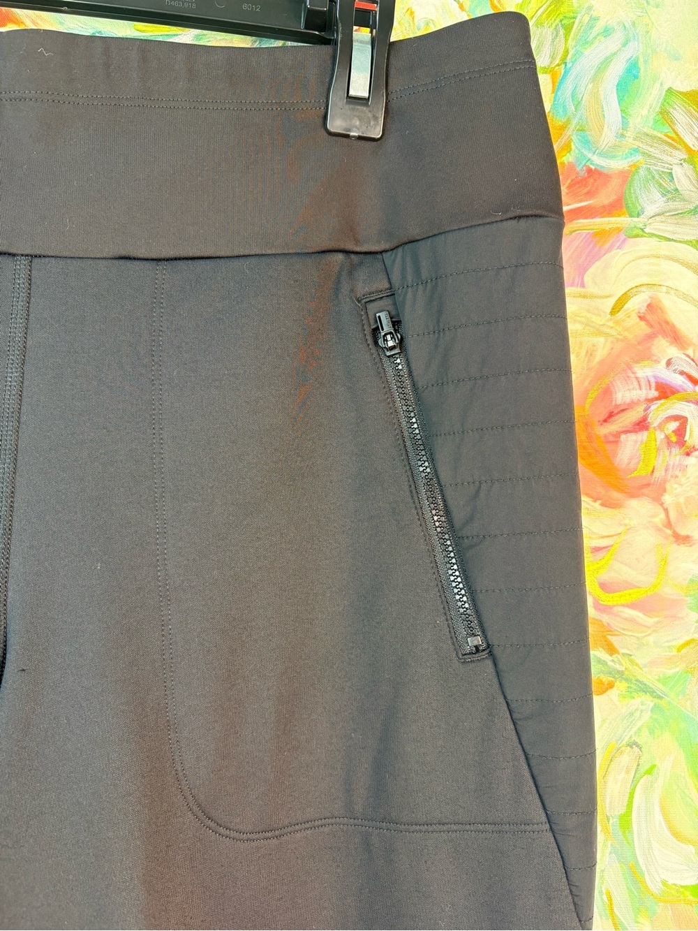 Athleta Peak Hybrid Fleece Pant Black Flare Leg Zip Pocket Size Large - Picture 6 of 10